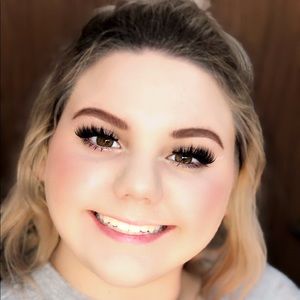 Meet your Posher, Micaela